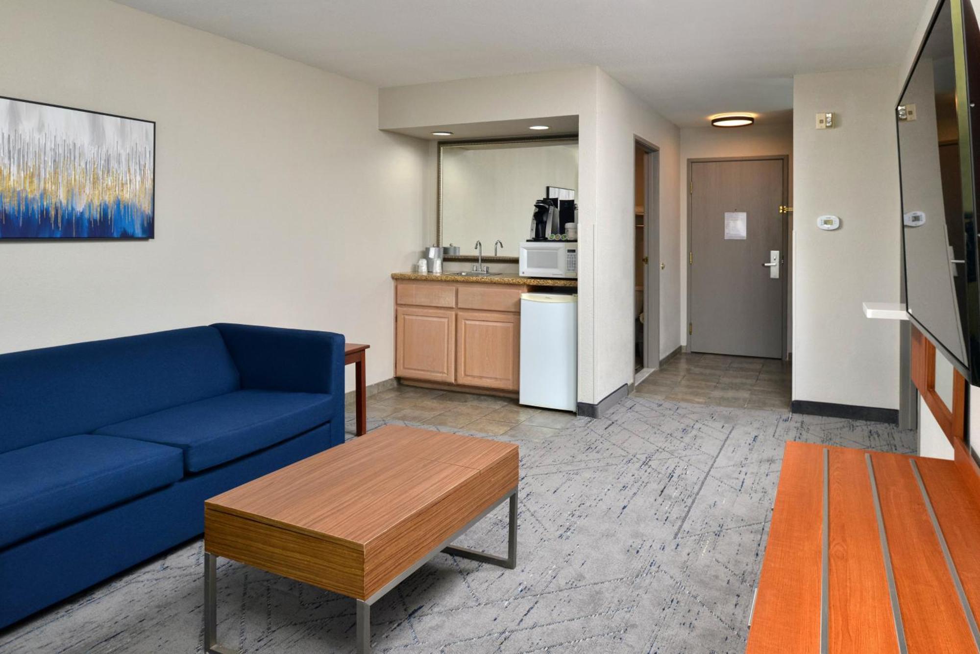 Holiday Inn Express Hotel & Suites Farmington By Ihg Exterior foto